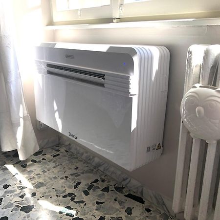 Questa casa non è un albergo CIU-ATR 9390-9 Roma Esterno foto