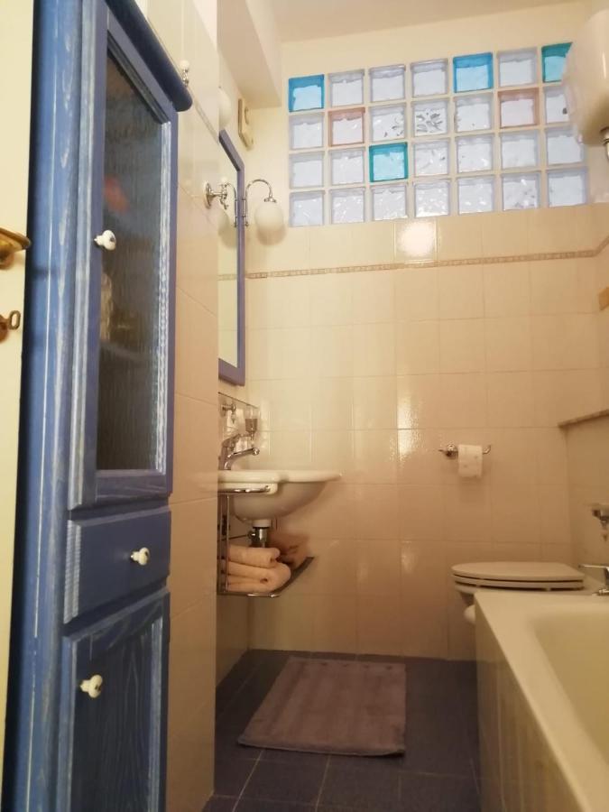 Questa casa non è un albergo CIU-ATR 9390-9 Roma Esterno foto