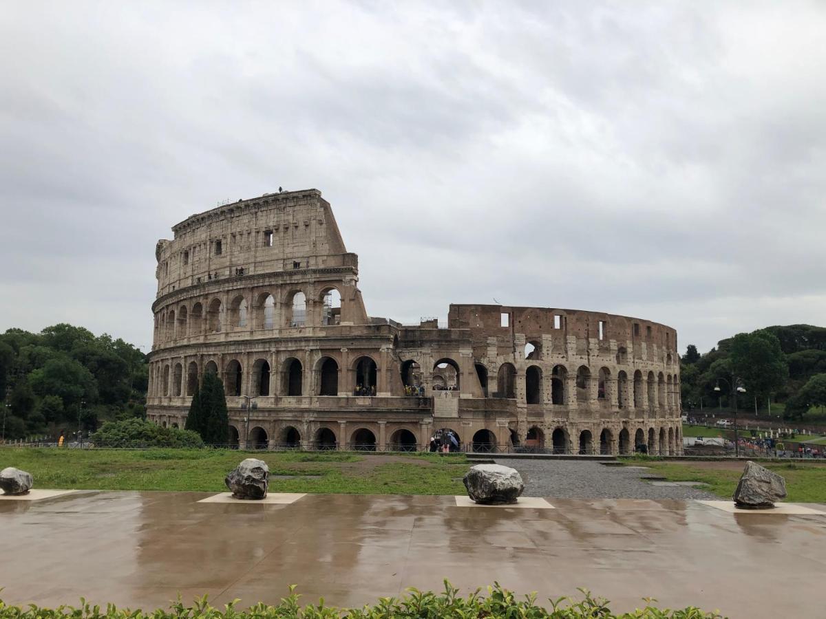 Questa casa non è un albergo CIU-ATR 9390-9 Roma Esterno foto