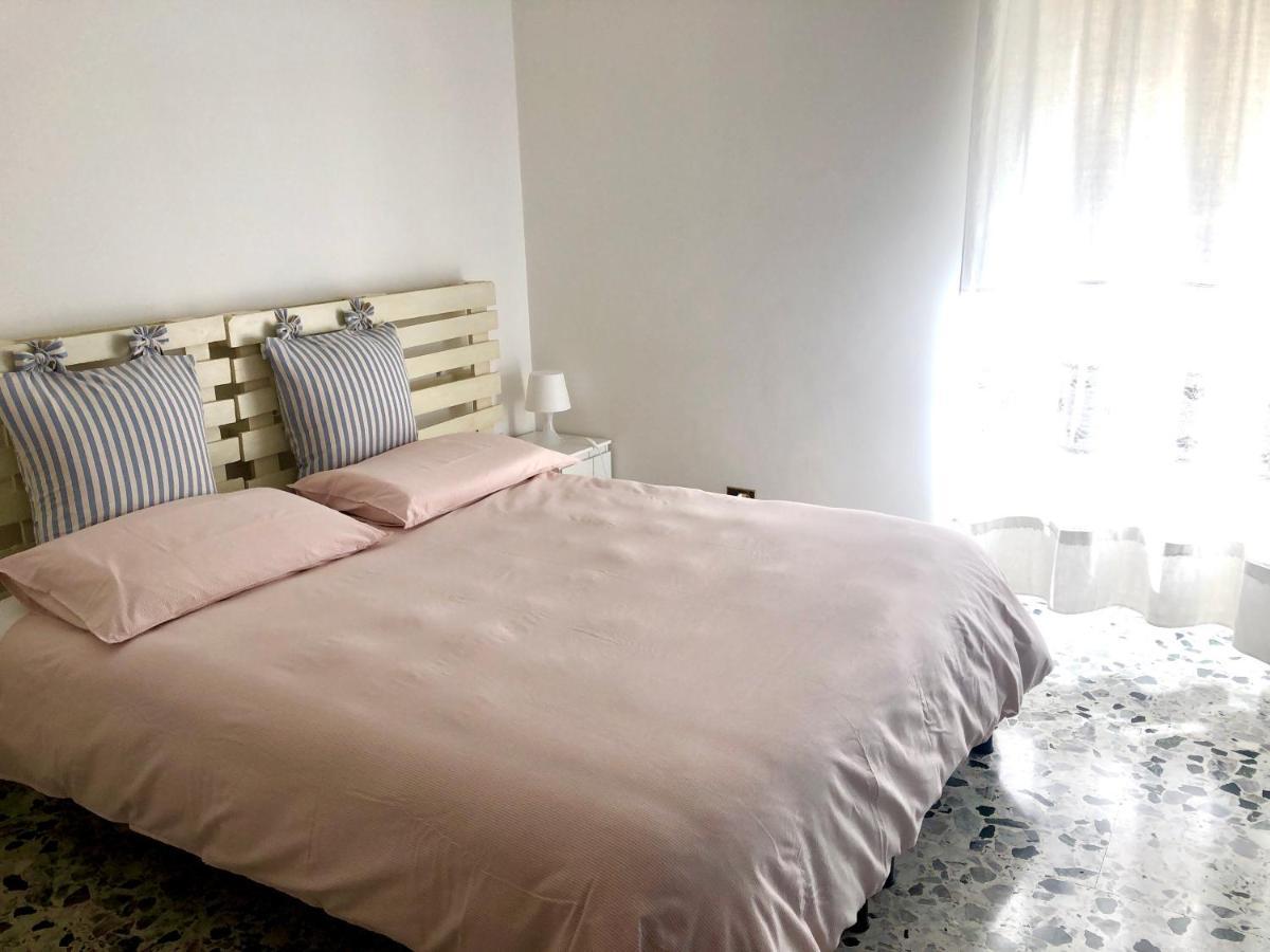 Questa casa non è un albergo CIU-ATR 9390-9 Roma Esterno foto